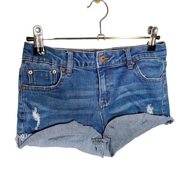 Tractr Distressed Jean Shorts Blue Women’s Size 14 - Picture 3 of 4